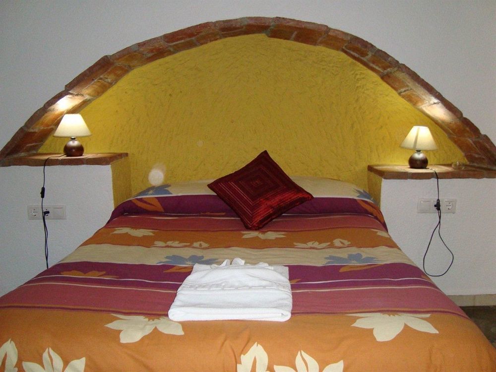 Cuevas Hammam Abuelo Jose Apartment Purullena ภายนอก รูปภาพ